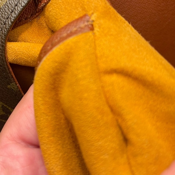 Louis Vuitton Musette Tango Monogramed Short Shoulder Bag circa 1999 w Dustbag - Picture 10 of 10